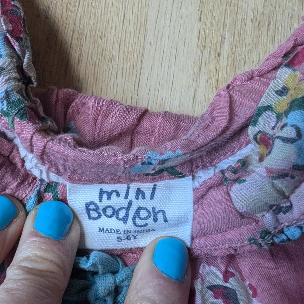 Mini Boden floral print skirt size 5-6